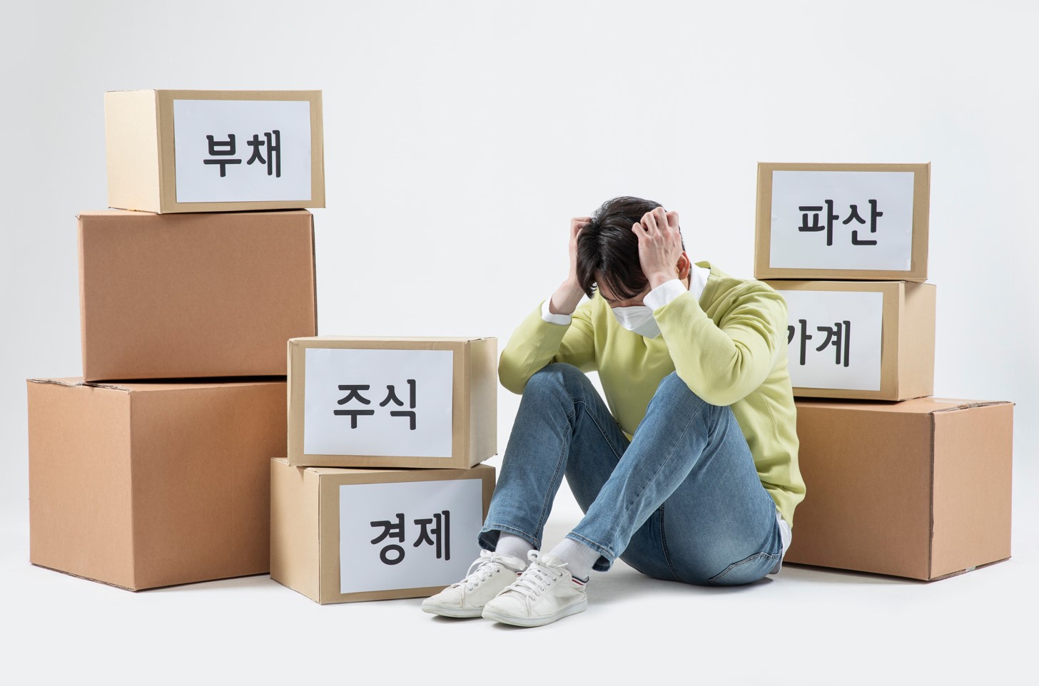 늘어나는 청년세대 '빚'..."연체율 모니터링 강화해야"