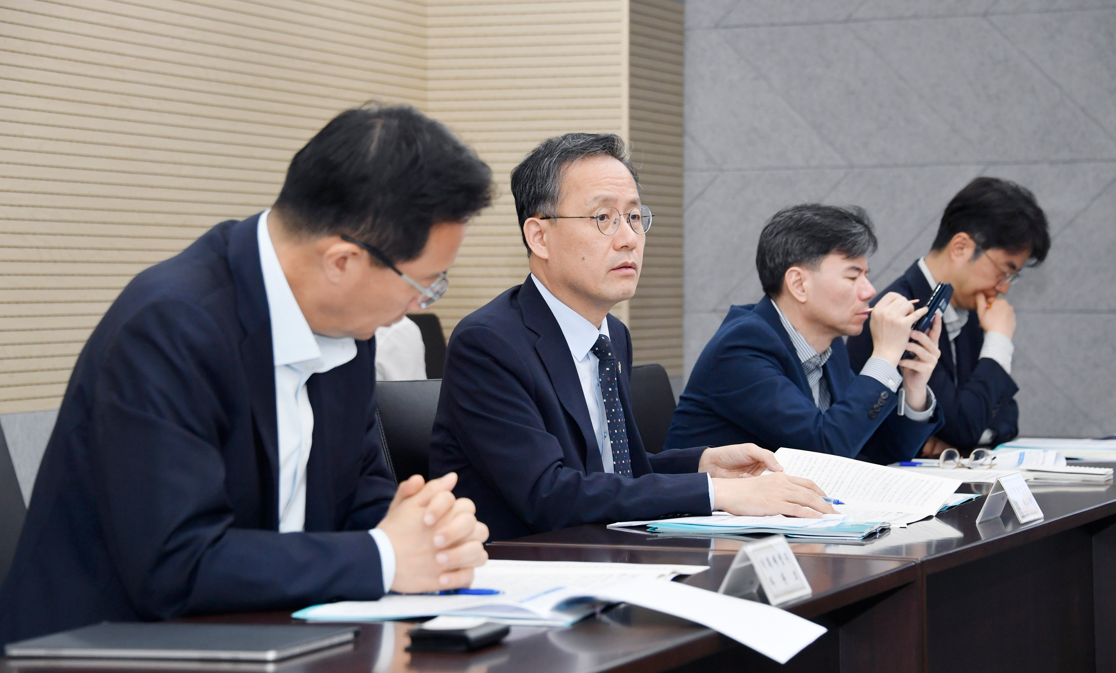 이형일 직무대행, 취임 첫 현안으로 물가 점검… “체감물가 안정에 총력”