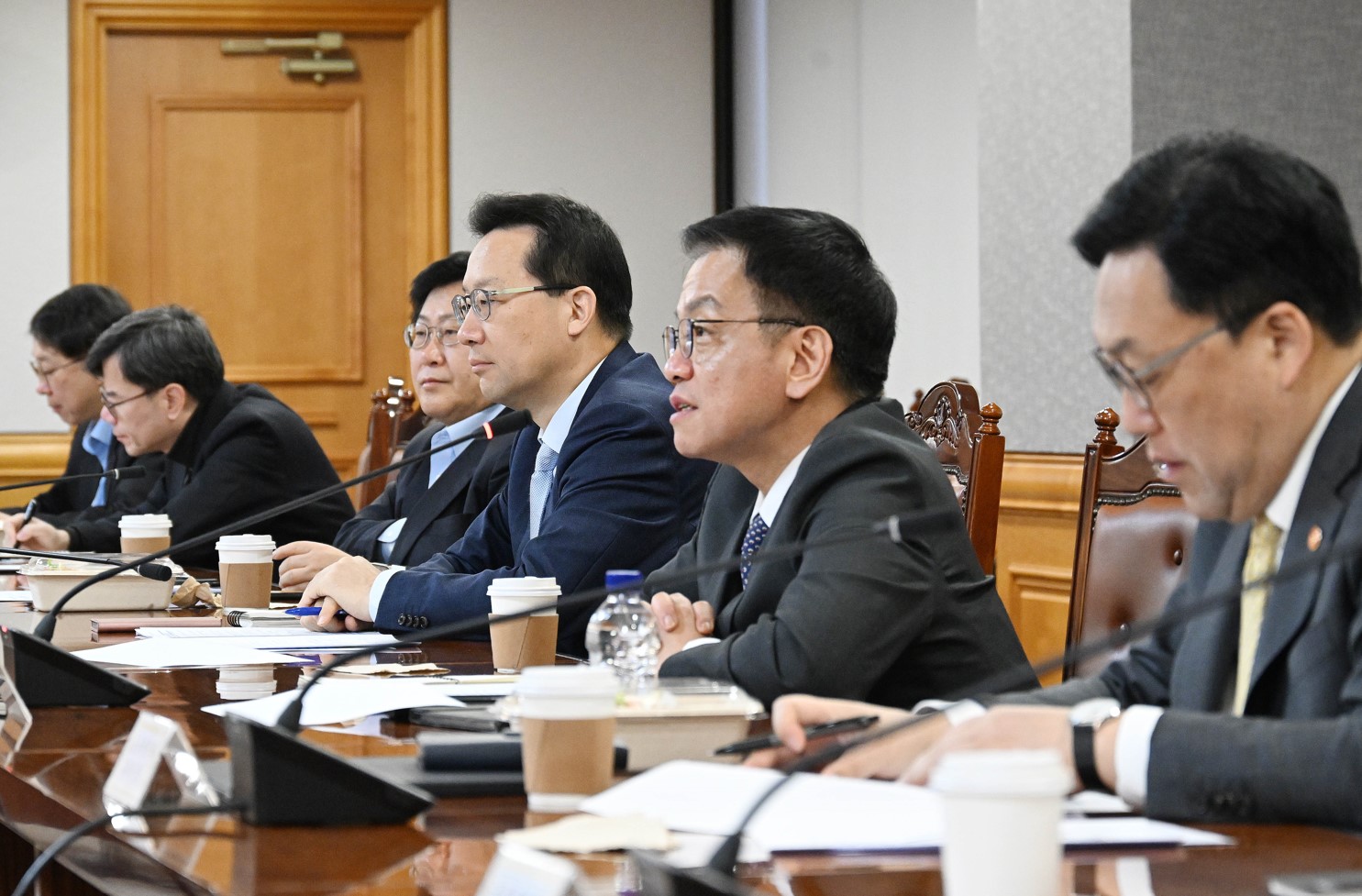 경제수장들 "대내외 불확실성 여전...금융·외환시장 24시간 모니터링 지속"