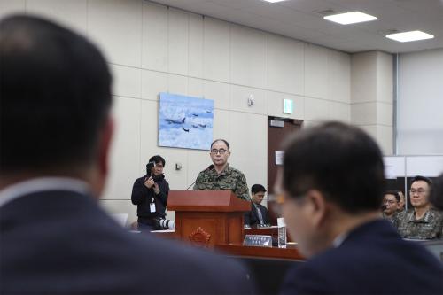 14일 내란 혐의 국조 특위에서 곽종근 전 특전사령관에게 질의 중인 민홍철 더불어민주당 의원(사진=위즈경제)