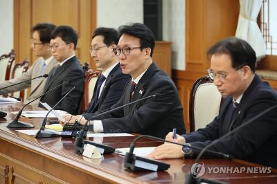 김민석 국무총리가 5일 서울 종로구 정부서울청사에서 열린 색동원 사건 범정부 합동대응TF 1차회의에서 발언하고 있다.(사진=연합뉴스)