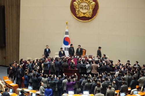 27일 국회 본회의에서 국민의힘 의원들이 총리 탄핵소추안 보이콧에 나섰다. (사진=위즈경제)