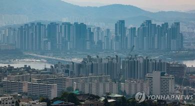 16일 한국부동산원이 발표한 '2024년 9월 전국주택가격동향조사' 결과에 따르면, 매매가격지수는 △수도권(0.39%) △서울(0.54%) 등은 상승했고 △지방(-0.03%)은 하락했다. 사진=연합뉴스