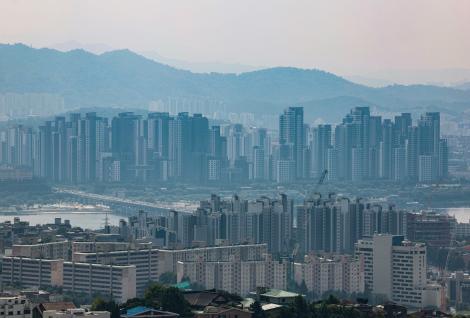 사진은 8일 남산에서 바라본 서초구 일대 아파트. 사진=연합뉴스