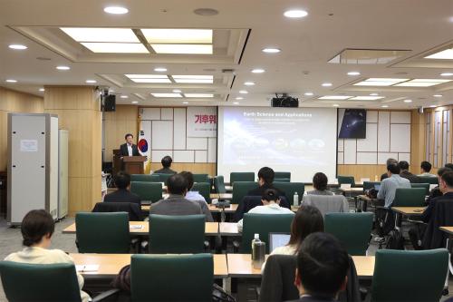 21일 국회 의원회관 제3세미나에서 개최된 ‘기후위기 시대, 우주항공청의 역할은 무엇인가’ 세미나(사진=위즈경제)